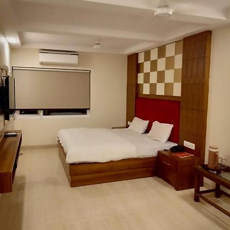 Hotel Avtar @New Delhi Railway Station Exteriör bild