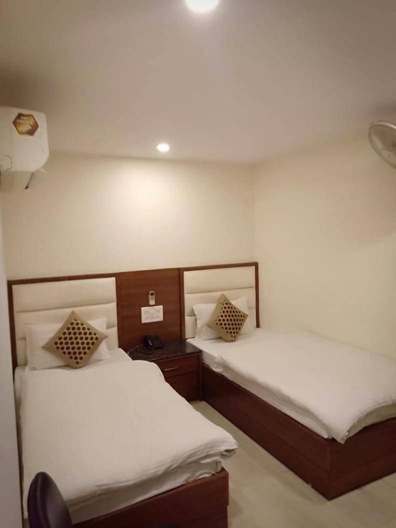 Hotel Avtar @New Delhi Railway Station Exteriör bild