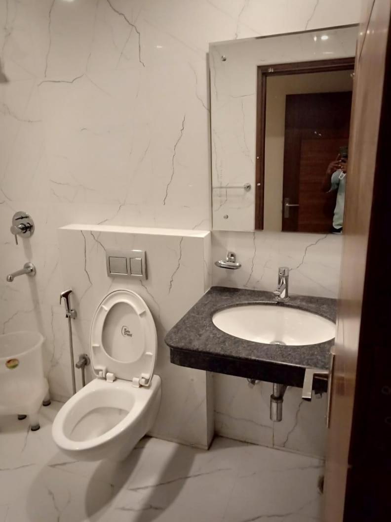 Hotel Avtar @New Delhi Railway Station Exteriör bild