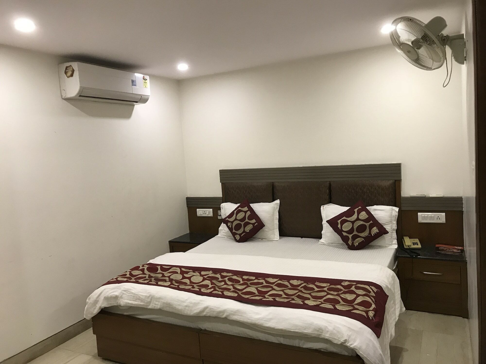 Hotel Avtar @New Delhi Railway Station Exteriör bild